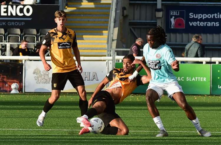 Clinical Stones extend lead